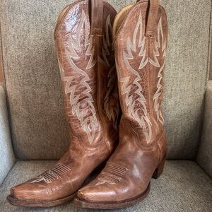 Idyllwind Western Tan Heeled Boots